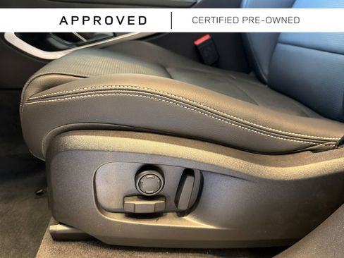 Used 2025 Jaguar F-PACE R-Dynamic S AWD/4WD image 15