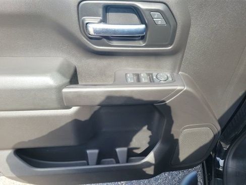 Used 2021 Chevrolet Silverado 1500 Custom Trail Boss image 32