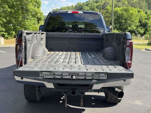 Used 2019 Ford F250 XLT w/ XLT Premium Package AWD/4WD image 16
