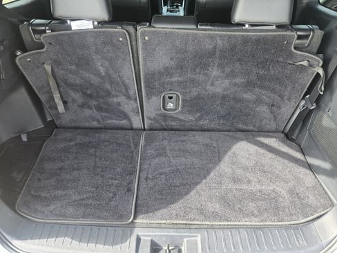 Used 2021 Toyota Highlander XSE FWD image 6