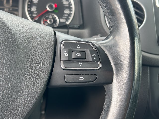 Used 2016 Volkswagen Tiguan S FWD image 19