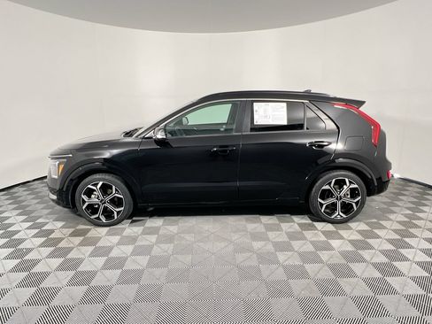 Certified 2025 Kia Niro EX Touring FWD image 8