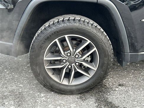 Certified 2021 Jeep Grand Cherokee Limited image 12