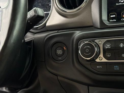 Used 2023 Jeep Wrangler Unlimited Rubicon 4xe w/ Cold Weather Group AWD/4WD image 30