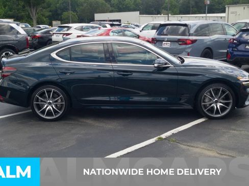 Used 2025 Genesis G70 2.5T RWD image 4