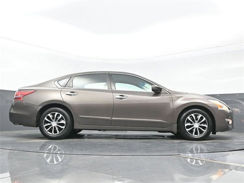 Used 2013 Nissan Altima 2.5 S image 26