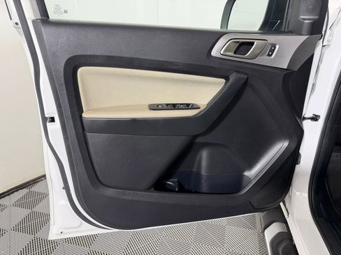 Used 2019 Ford Ranger XLT w/ Equipment Group 302A Luxury RWD image 18