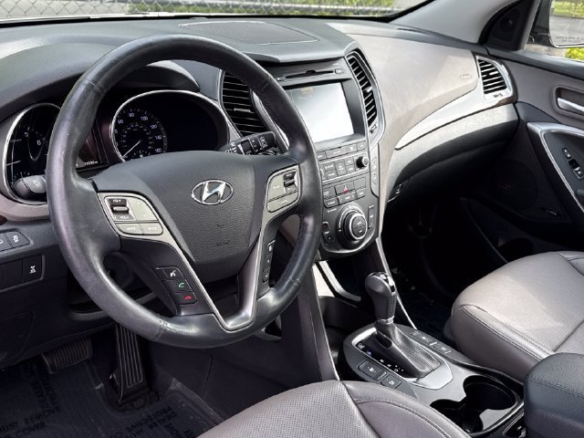Used 2017 Hyundai Santa Fe Sport w/ 2.4L Tech Package 04 AWD/4WD image 15