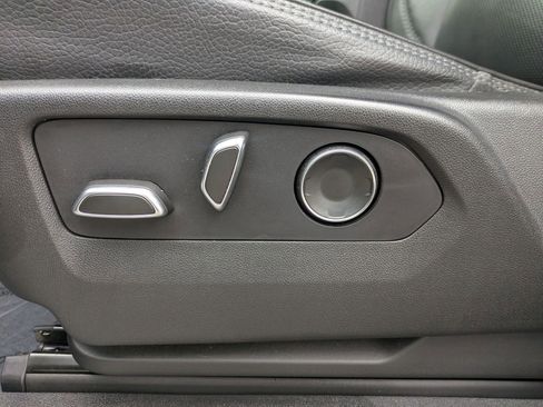 Used 2021 GMC Yukon Denali w/ Denali Ultimate Package image 14