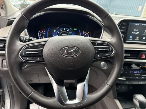 Used 2020 Hyundai Santa Fe SEL w/ Convenience + Premium Package image 12