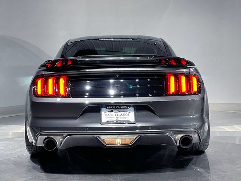 Used 2017 Ford Mustang GT w/ GT Performance Package RWD image 36