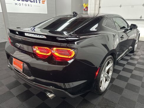 Used 2019 Chevrolet Camaro SS RWD image 10