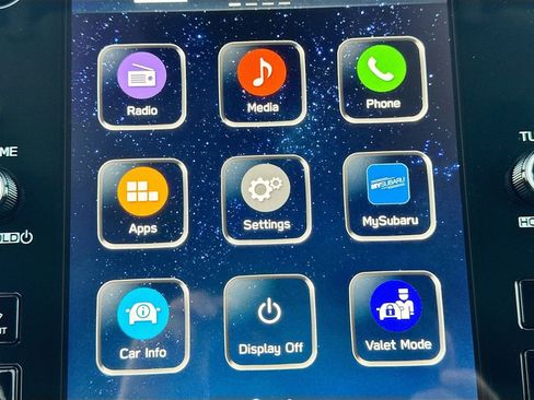 Certified 2025 Subaru Crosstrek 2.5i Limited w/ Crosstrek Mirror Package image 19