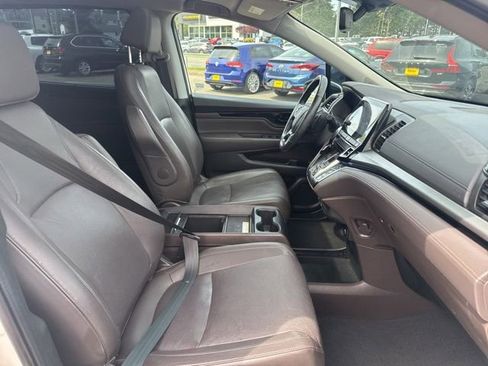 Used 2018 Honda Odyssey Elite image 11