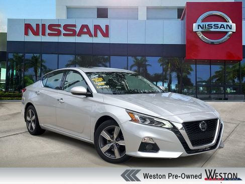 Used 2019 Nissan Altima 2.5 SL FWD image 1