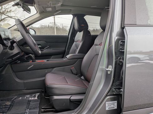 New 2026 Nissan Kicks SV image 12