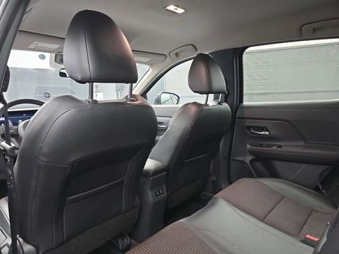 Used 2025 Nissan Kicks SR image 36