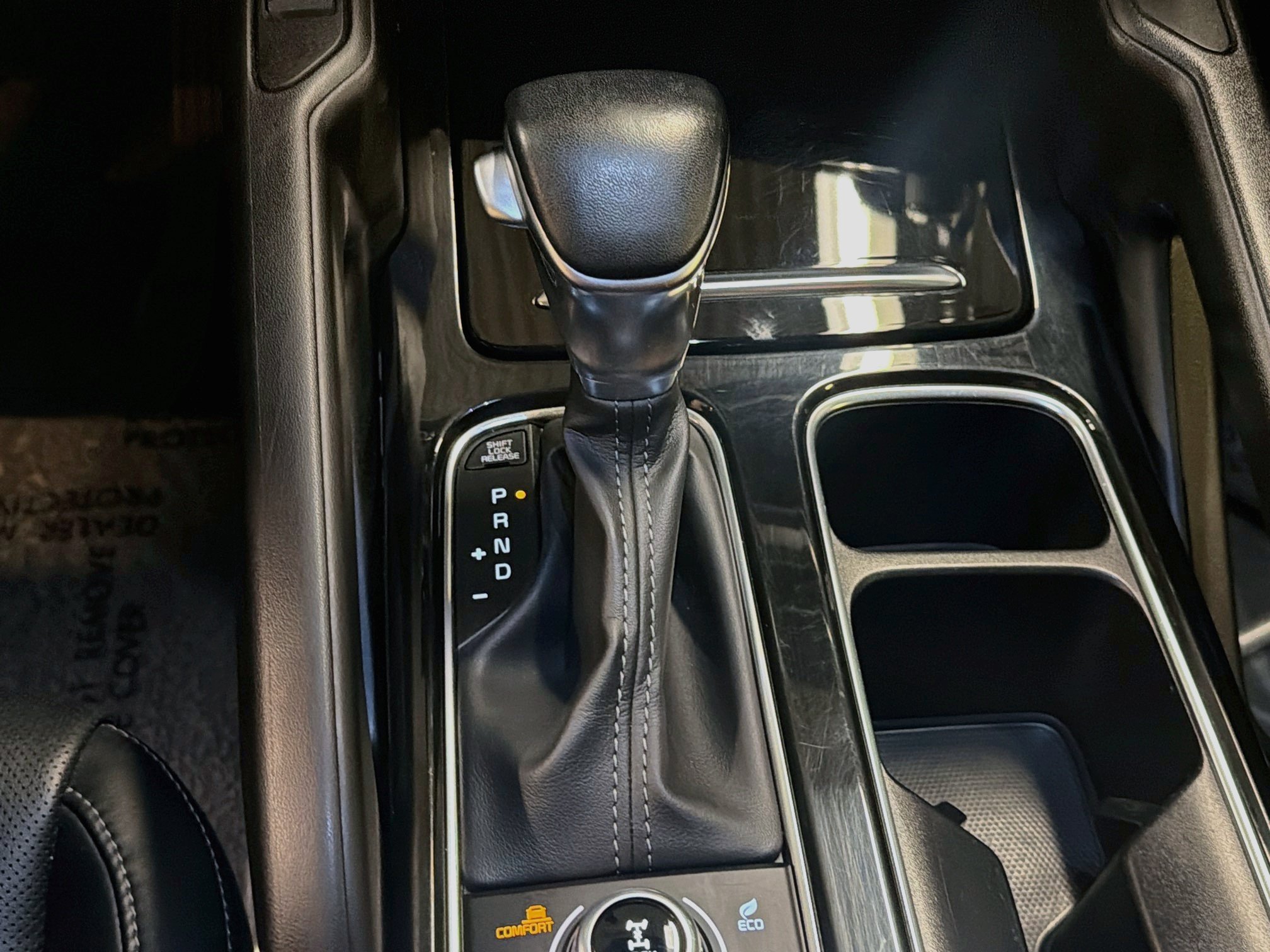 Used 2025 Kia Telluride S AWD/4WD image 25