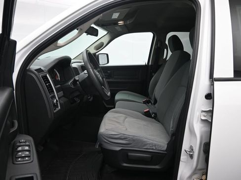 Used 2016 RAM 1500 Express AWD/4WD image 21