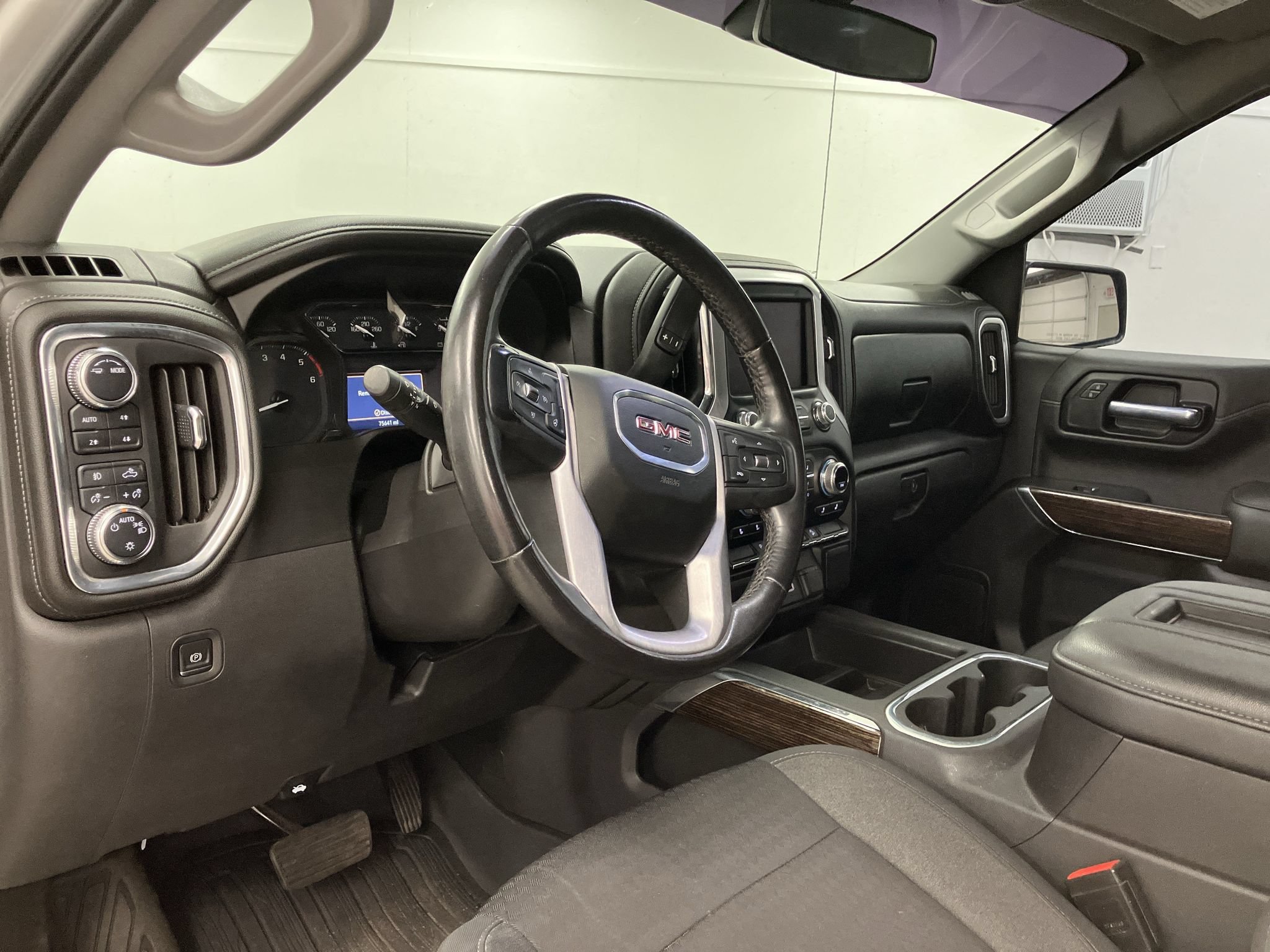 Used 2021 GMC Sierra 1500 Elevation AWD/4WD image 10