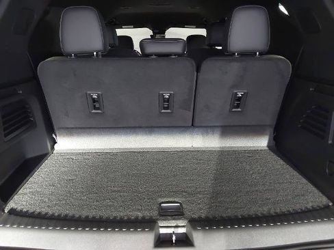New 2026 Chevrolet Traverse High Country FWD image 27