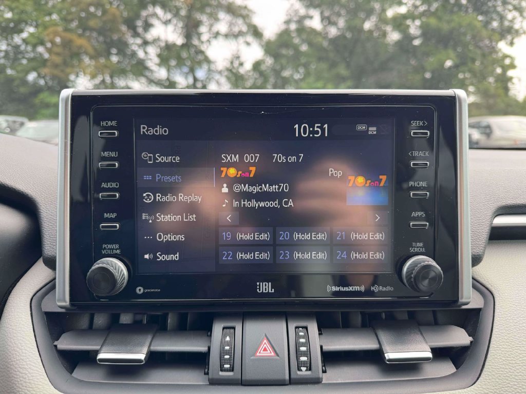 Used 2021 Toyota RAV4 Limited AWD/4WD image 29