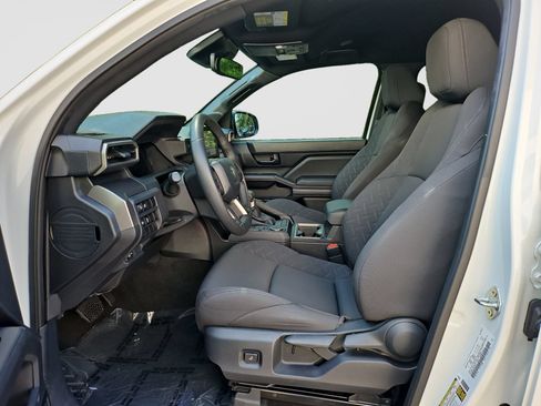 Used 2024 Toyota Tacoma SR5 w/ SR5 Upgrade Package RWD image 22