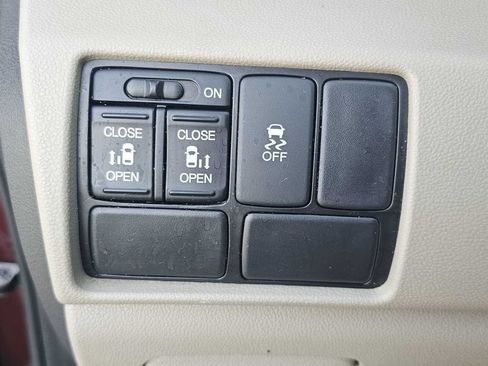 Used 2016 Honda Odyssey EX image 16