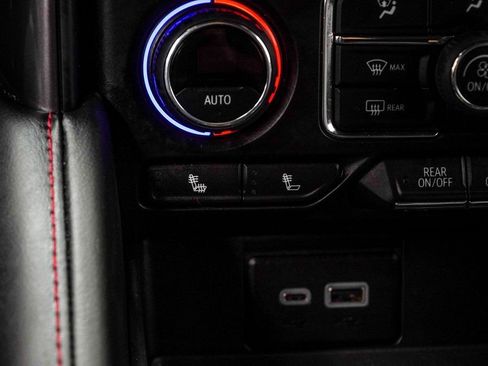 Used 2024 Chevrolet Suburban RST image 22