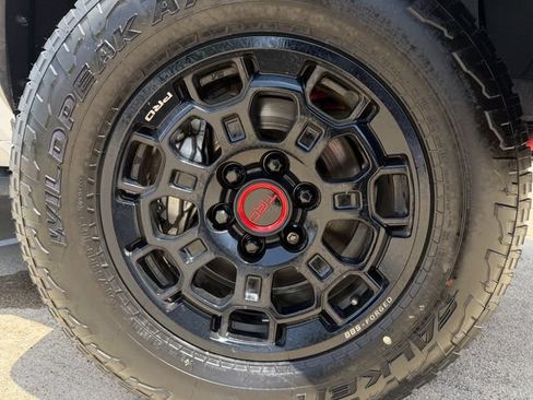 Used 2025 Toyota Tundra TRD Pro AWD/4WD image 9