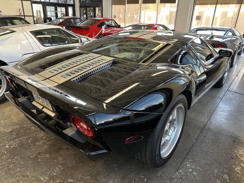 Used 2005 Ford GT image 7