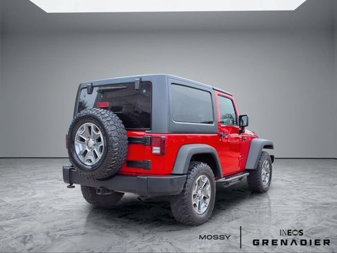 Used 2018 Jeep Wrangler Rubicon w/ Power Convenience Group AWD/4WD image 7