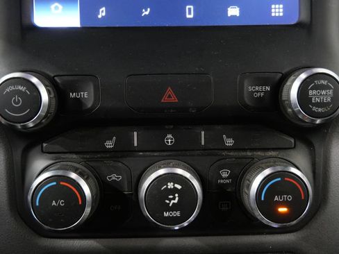 Used 2022 RAM 1500 Big Horn AWD/4WD image 18