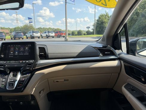 Used 2022 Honda Odyssey Elite image 29