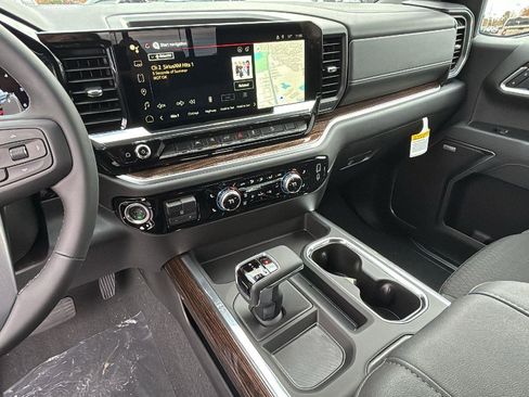 New 2025 GMC Sierra 1500 Elevation w/ Preferred Package image 23