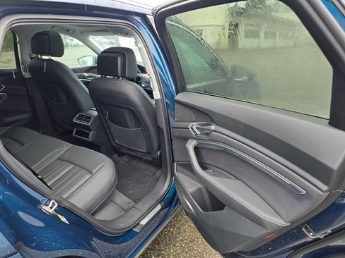 Used 2019 Audi e-tron Premium Plus image 14
