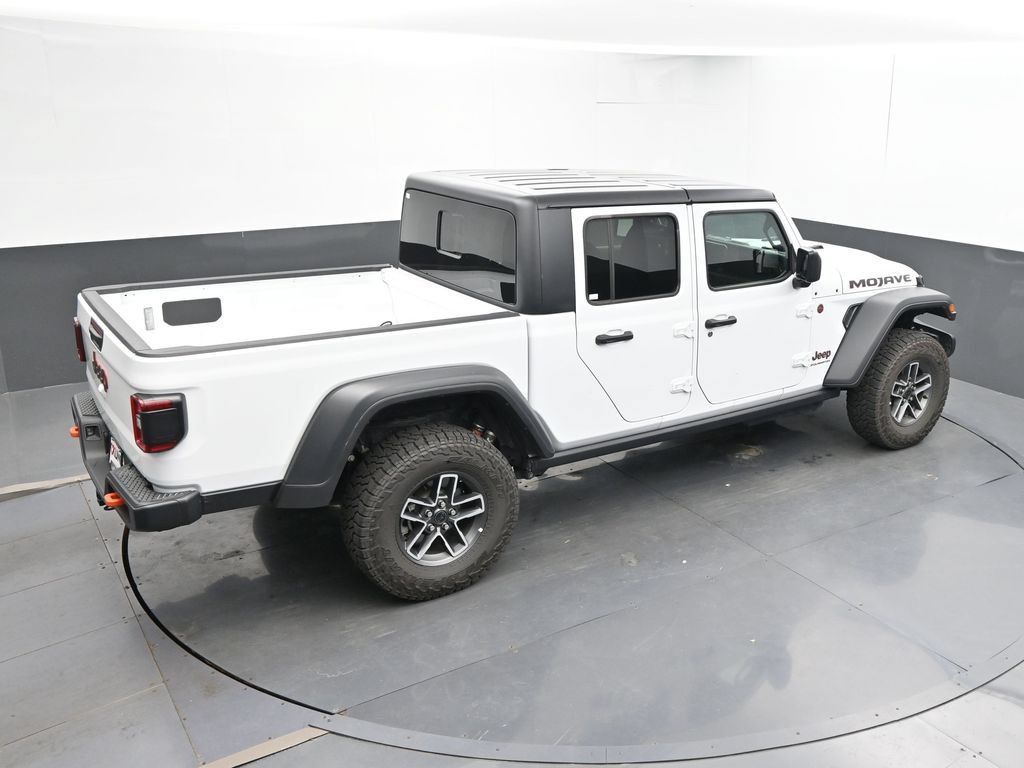Used 2026 Jeep Gladiator Mojave AWD/4WD image 31