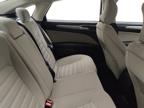 Used 2018 Ford Fusion S image 19