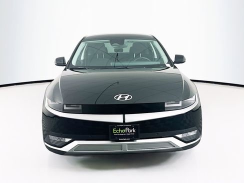 Used 2024 Hyundai Ioniq 5 SEL image 2