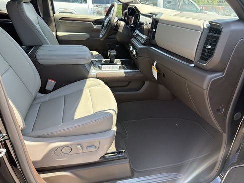 New 2026 GMC Sierra 1500 SLT w/ SLT Premium Plus Package RWD image 14