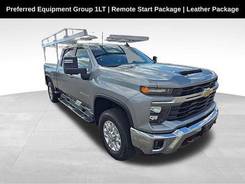 Used 2024 Chevrolet Silverado 2500 LT w/ Convenience Package image 1