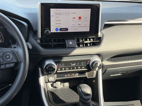 Used 2025 Toyota RAV4 XLE image 16