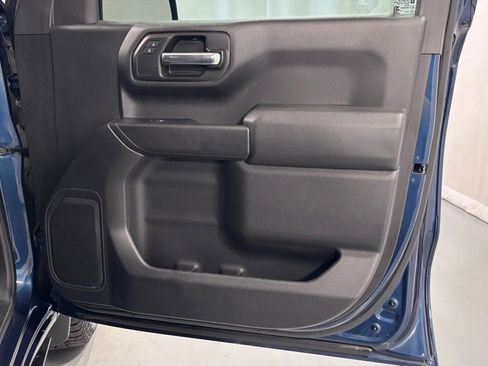 Used 2020 Chevrolet Silverado 1500 Custom w/ Custom Value Package AWD/4WD image 20