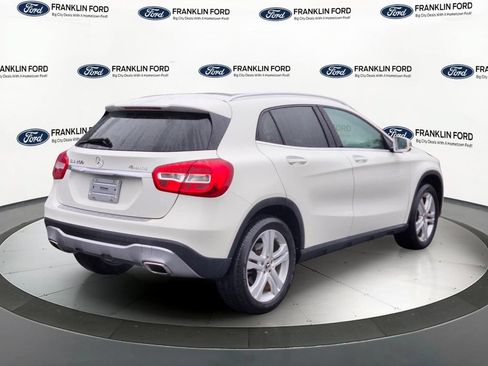 Used 2018 Mercedes-Benz GLA 250 4MATIC image 5