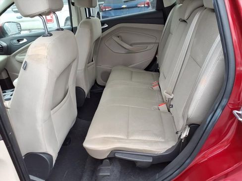 Used 2017 Ford Escape SE w/ Equipment Group 201A image 11