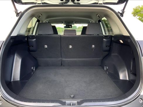 Used 2022 Toyota RAV4 LE FWD image 34