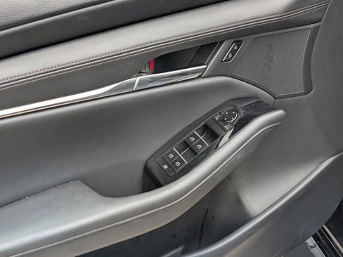 Used 2024 MAZDA MAZDA3 s image 16