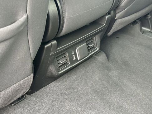 Used 2025 Chevrolet Silverado 1500 LT image 19