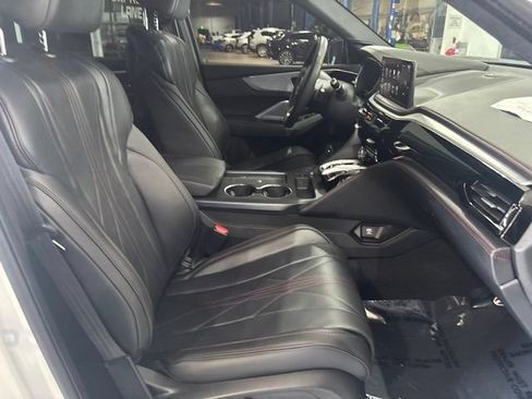 Used 2025 Acura MDX A-Spec AWD/4WD image 38