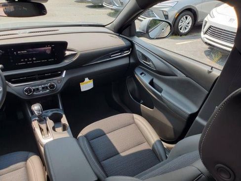 New 2026 Buick Envista Preferred FWD image 7